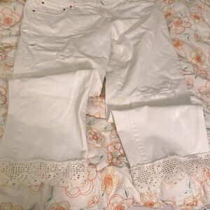 100% cotton  White summer /winter pants. Hardly worn!